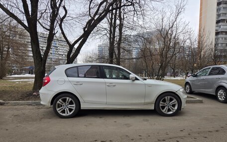 BMW 1 серия, 2010 год, 680 000 рублей, 2 фотография