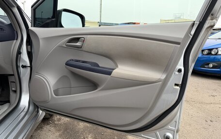 Honda Insight II рестайлинг, 2009 год, 747 000 рублей, 16 фотография