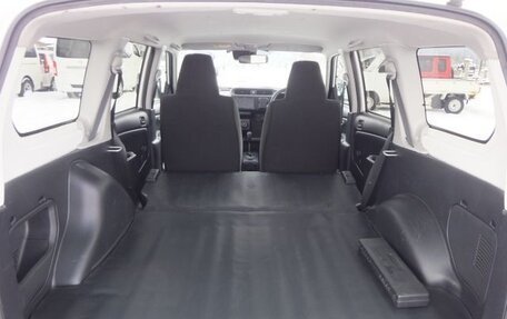 Toyota Succeed I рестайлинг, 2019 год, 1 150 000 рублей, 9 фотография