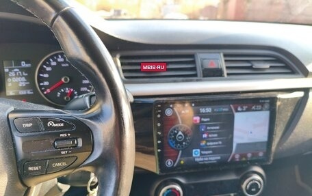 KIA Rio IV, 2018 год, 1 375 000 рублей, 2 фотография