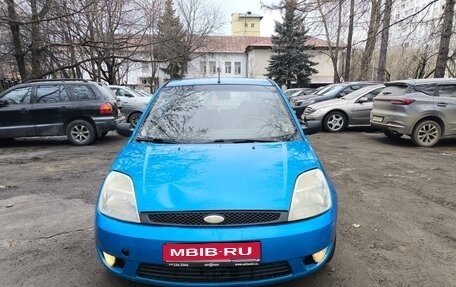 Ford Fiesta, 2004 год, 230 000 рублей, 1 фотография
