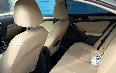 Volkswagen Jetta VI, 2017 год, 1 600 000 рублей, 5 фотография