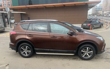 Toyota RAV4, 2017 год, 2 100 000 рублей, 4 фотография