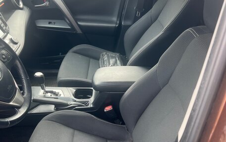 Toyota RAV4, 2017 год, 2 100 000 рублей, 7 фотография