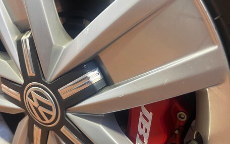 Volkswagen Multivan T6 рестайлинг, 2020 год, 4 500 000 рублей, 9 фотография