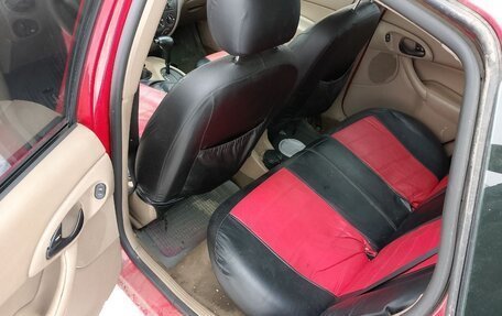 Ford Focus IV, 2003 год, 250 000 рублей, 23 фотография