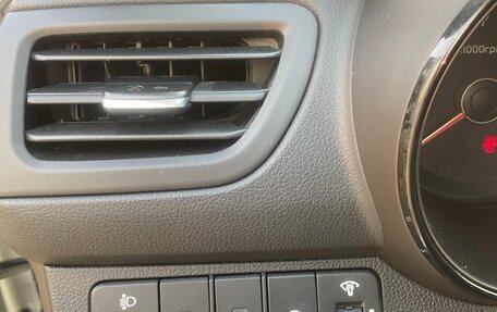 KIA Rio III рестайлинг, 2015 год, 1 310 000 рублей, 12 фотография