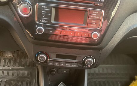 KIA Rio III рестайлинг, 2015 год, 1 310 000 рублей, 13 фотография