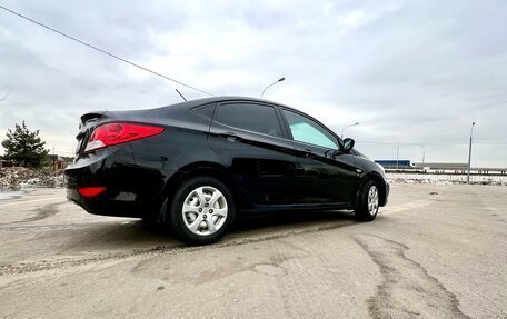 Hyundai Solaris II рестайлинг, 2011 год, 555 000 рублей, 4 фотография