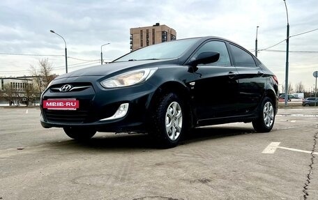 Hyundai Solaris II рестайлинг, 2011 год, 555 000 рублей, 6 фотография