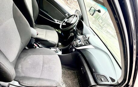 Hyundai Solaris II рестайлинг, 2011 год, 555 000 рублей, 12 фотография