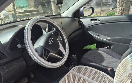 Hyundai Solaris II рестайлинг, 2015 год, 950 000 рублей, 3 фотография