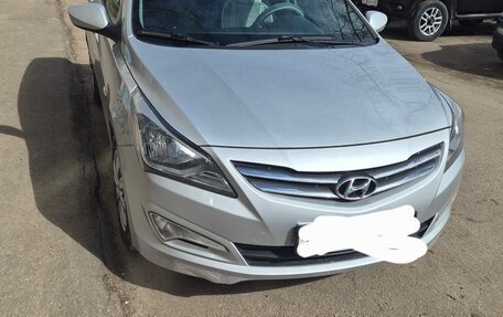 Hyundai Solaris II рестайлинг, 2015 год, 950 000 рублей, 8 фотография