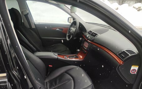 Mercedes-Benz E-Класс, 2007 год, 970 000 рублей, 10 фотография