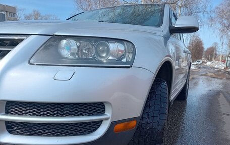 Volkswagen Touareg III, 2005 год, 680 000 рублей, 3 фотография