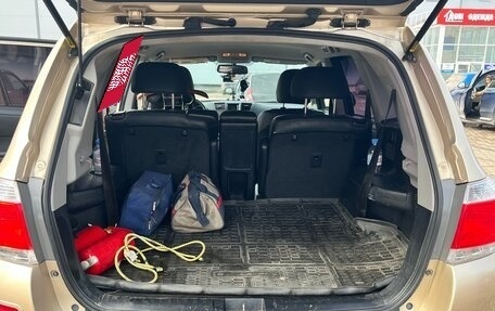 Toyota Highlander III, 2013 год, 2 250 000 рублей, 12 фотография