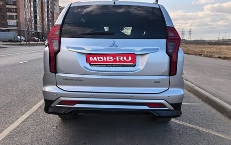 Mitsubishi Pajero Sport III рестайлинг, 2021 год, 4 150 000 рублей, 5 фотография