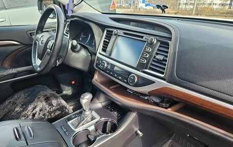 Toyota Highlander III, 2014 год, 3 600 000 рублей, 3 фотография