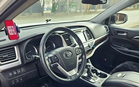 Toyota Highlander III, 2014 год, 3 600 000 рублей, 9 фотография