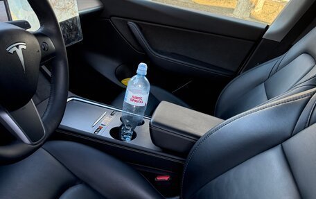 Tesla Model Y I, 2021 год, 4 000 000 рублей, 7 фотография