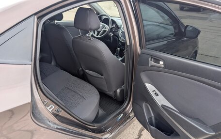 Hyundai Solaris II рестайлинг, 2015 год, 990 000 рублей, 8 фотография