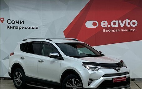 Toyota RAV4, 2018 год, 2 750 000 рублей, 3 фотография