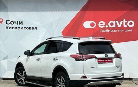 Toyota RAV4, 2018 год, 2 750 000 рублей, 4 фотография