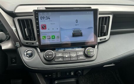 Toyota RAV4, 2018 год, 2 750 000 рублей, 10 фотография