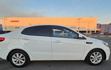 KIA Rio III рестайлинг, 2016 год, 892 000 рублей, 4 фотография