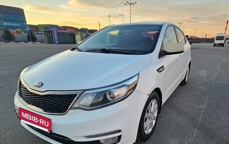 KIA Rio III рестайлинг, 2016 год, 892 000 рублей, 3 фотография