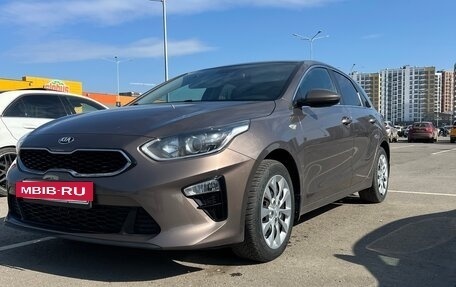 KIA cee'd III, 2018 год, 1 700 000 рублей, 2 фотография