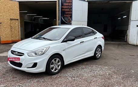 Hyundai Solaris II рестайлинг, 2013 год, 590 000 рублей, 2 фотография