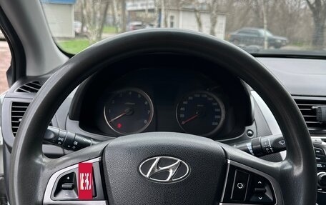 Hyundai Solaris II рестайлинг, 2013 год, 590 000 рублей, 7 фотография