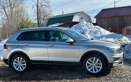 Volkswagen Tiguan II, 2017 год, 2 499 000 рублей, 4 фотография