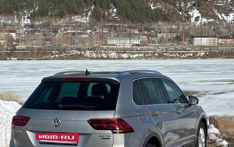 Volkswagen Tiguan II, 2017 год, 2 499 000 рублей, 7 фотография