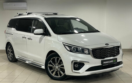 KIA Carnival III, 2018 год, 2 720 000 рублей, 7 фотография