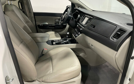 KIA Carnival III, 2018 год, 2 720 000 рублей, 19 фотография