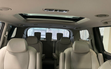 KIA Carnival III, 2018 год, 2 720 000 рублей, 21 фотография