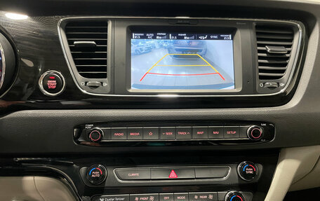 KIA Carnival III, 2018 год, 2 720 000 рублей, 27 фотография