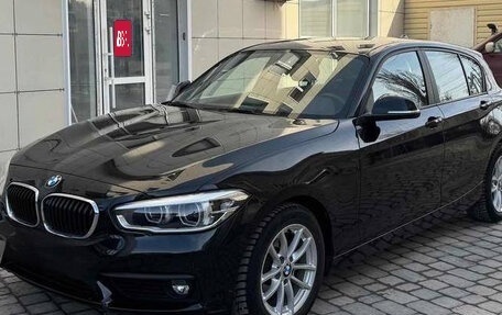 BMW 1 серия, 2018 год, 2 250 000 рублей, 1 фотография