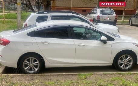Chevrolet Cruze II, 2017 год, 1 100 000 рублей, 7 фотография