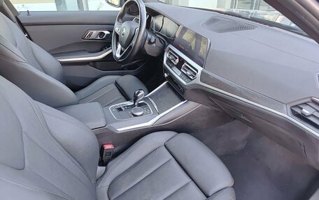 BMW 3 серия, 2020 год, 2 850 000 рублей, 13 фотография