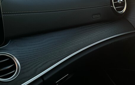 Mercedes-Benz E-Класс, 2020 год, 5 200 000 рублей, 19 фотография