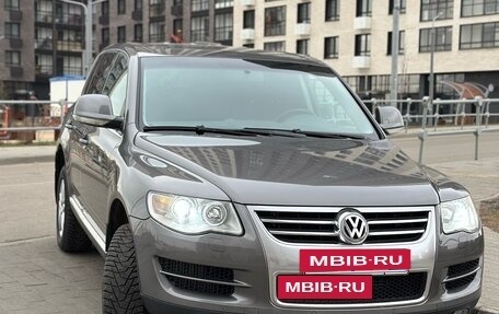 Volkswagen Touareg III, 2008 год, 1 200 000 рублей, 2 фотография