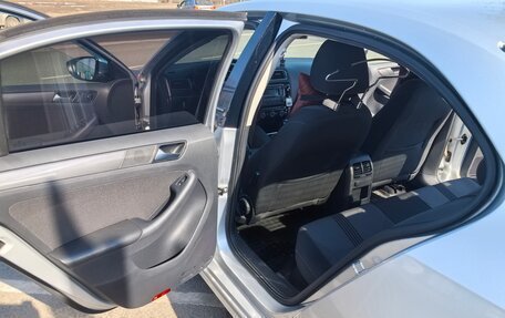 Volkswagen Jetta VI, 2016 год, 1 200 000 рублей, 33 фотография