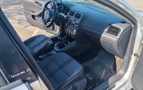 Volkswagen Jetta VI, 2016 год, 1 200 000 рублей, 38 фотография