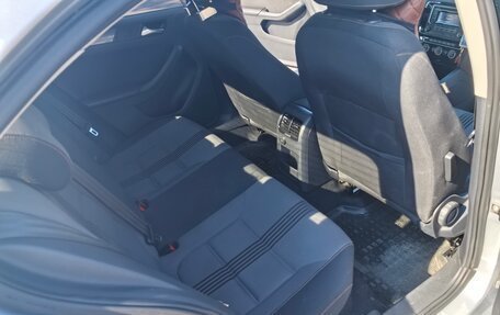 Volkswagen Jetta VI, 2016 год, 1 200 000 рублей, 37 фотография