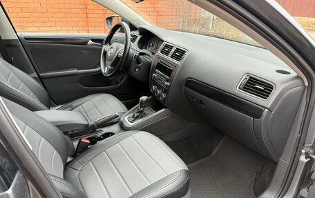 Volkswagen Jetta VI, 2013 год, 990 000 рублей, 9 фотография