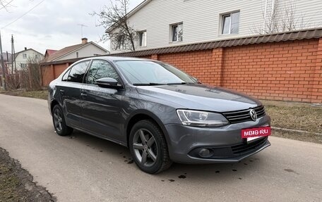 Volkswagen Jetta VI, 2013 год, 990 000 рублей, 7 фотография