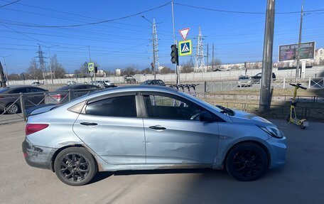 Hyundai Solaris II рестайлинг, 2012 год, 330 000 рублей, 5 фотография